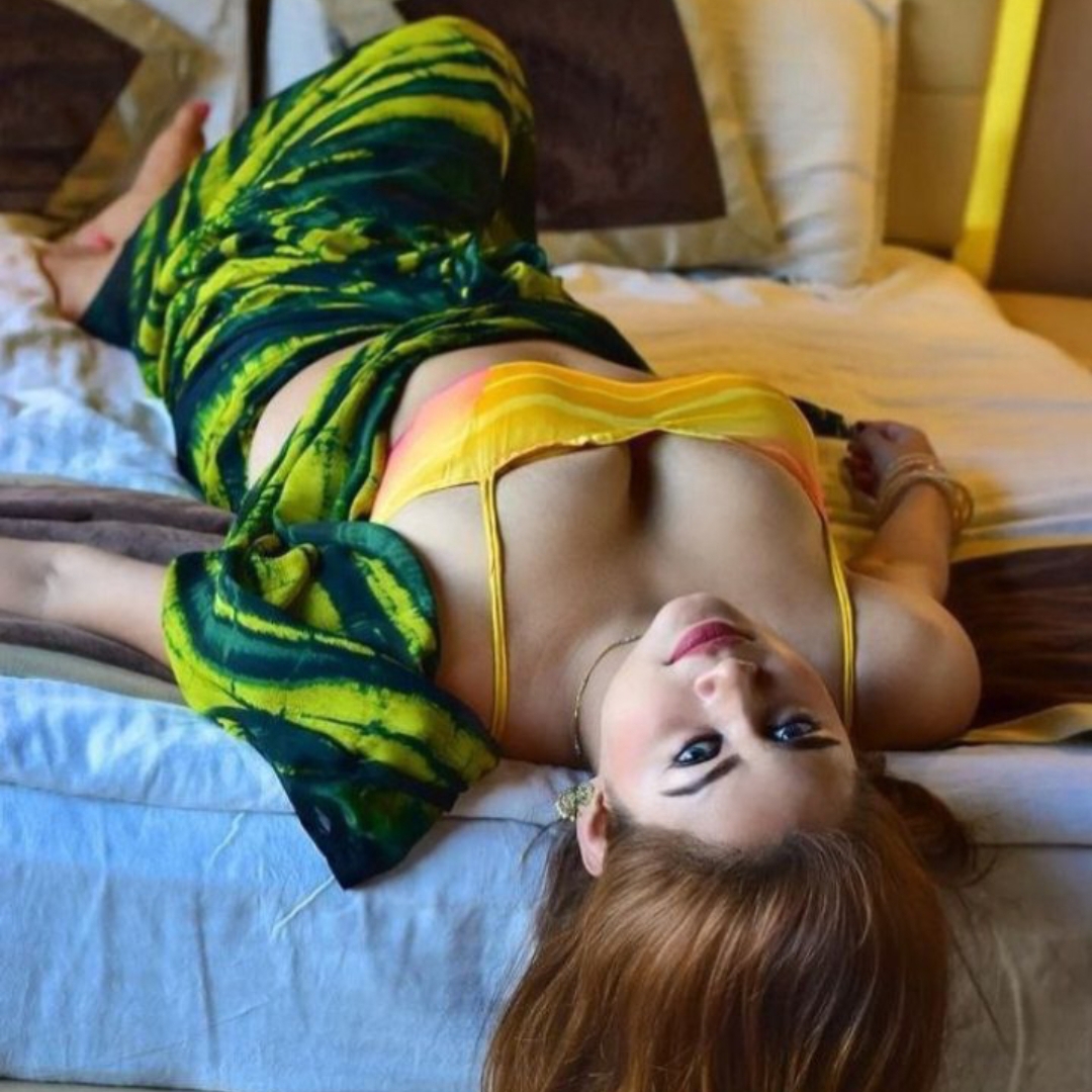 How to Please Your Hot Partner in Bed Differently?